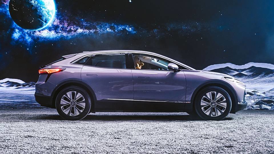 纯电轿跑suv别克e4上市1899万元起售