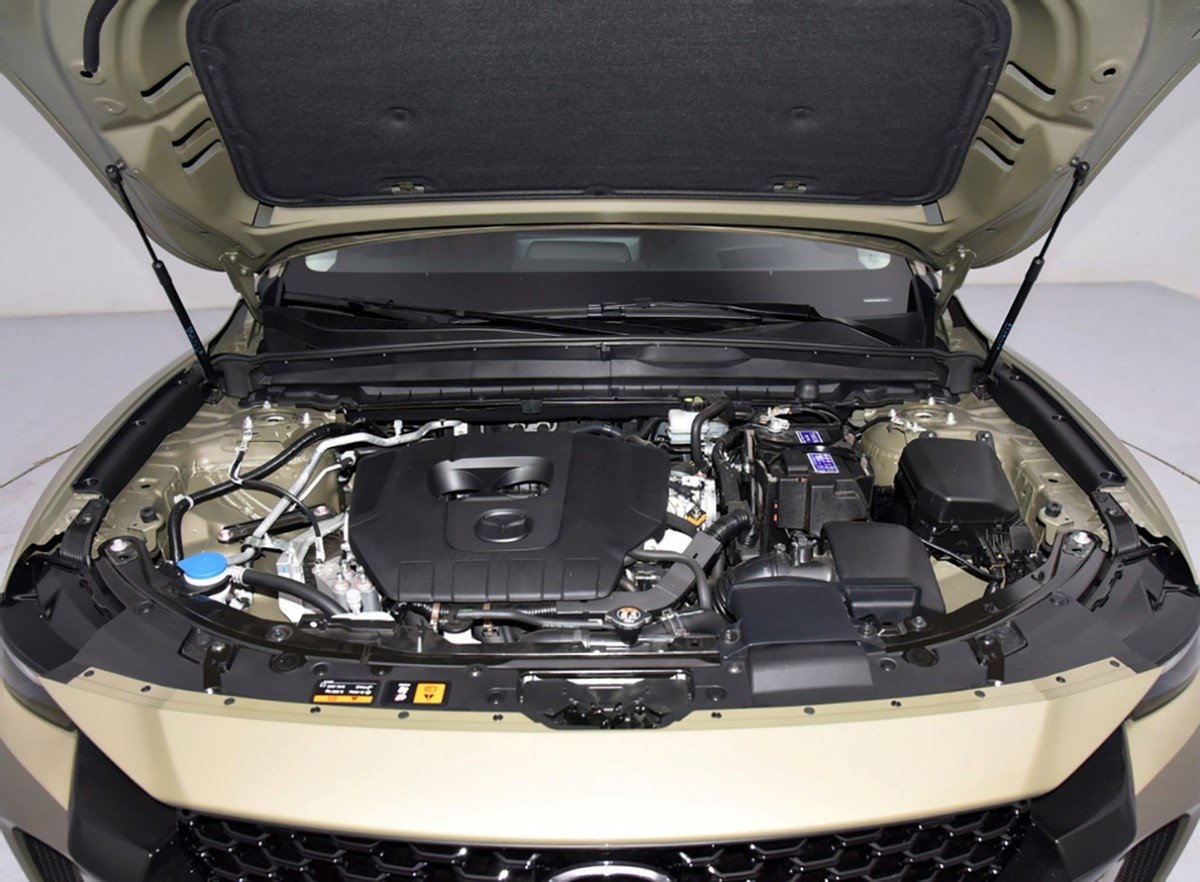 空间短板补齐 动力没变 马自达CX-50行也选哪个版本最划算?