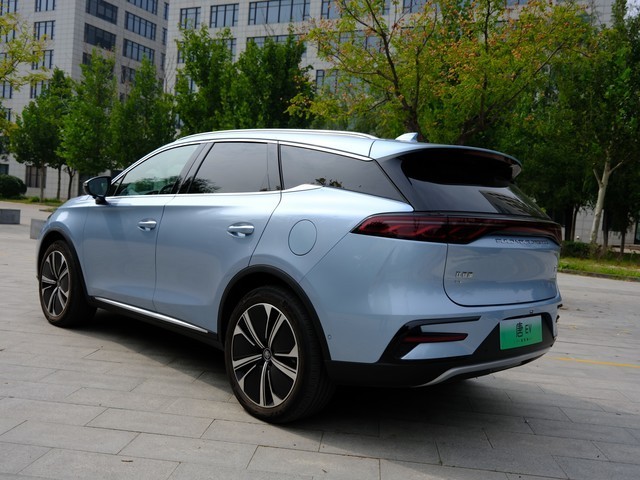 唐EV冠军版试驾体验 云辇-C悬架太舒服