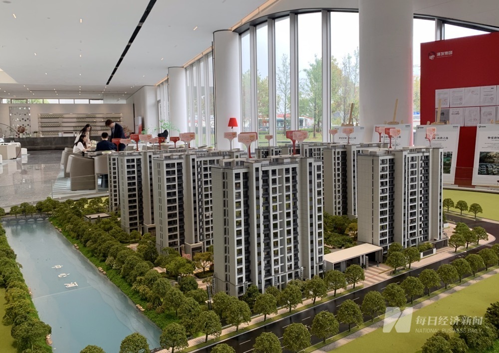 “认房不认贷”政策满月调查| 上海：新房成交数据坐上“过山车”，二手豪宅降价近600万挂牌_凤凰网
