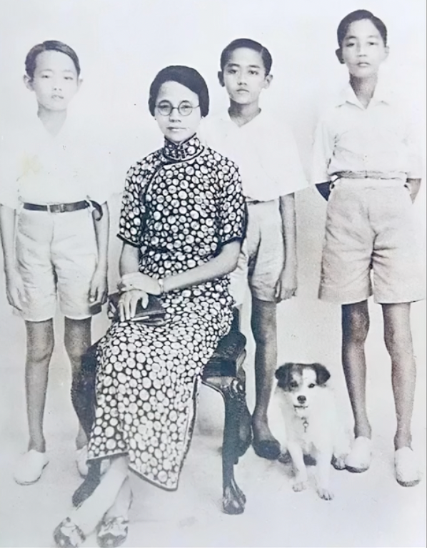 郑格如与三个儿子