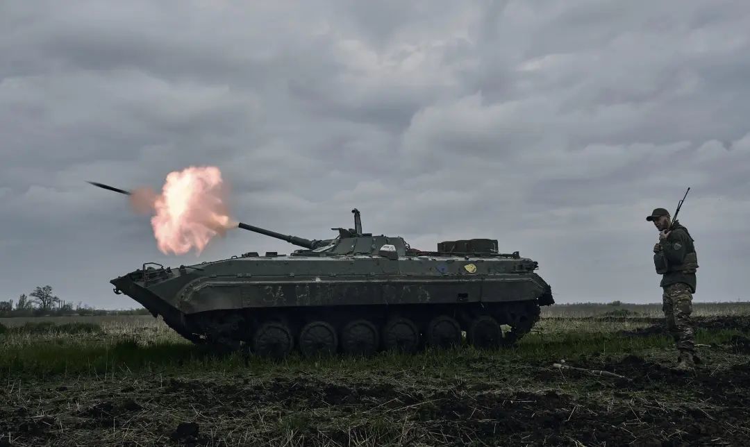 ◆2023年4月28日，阿瓦迪夫卡，乌军一辆BMP-1步兵战车。