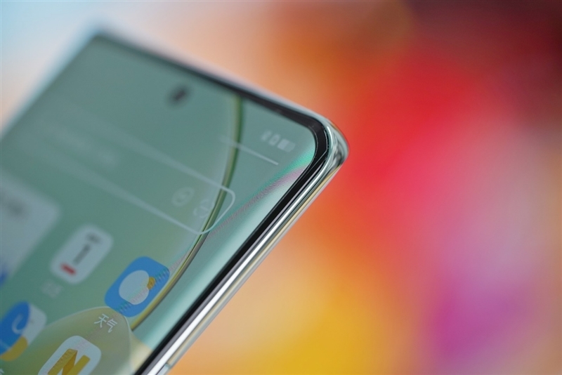 5000mAh电池轻松用一天半!vivo Y100评测:名副其实的千元高颜值续航神机