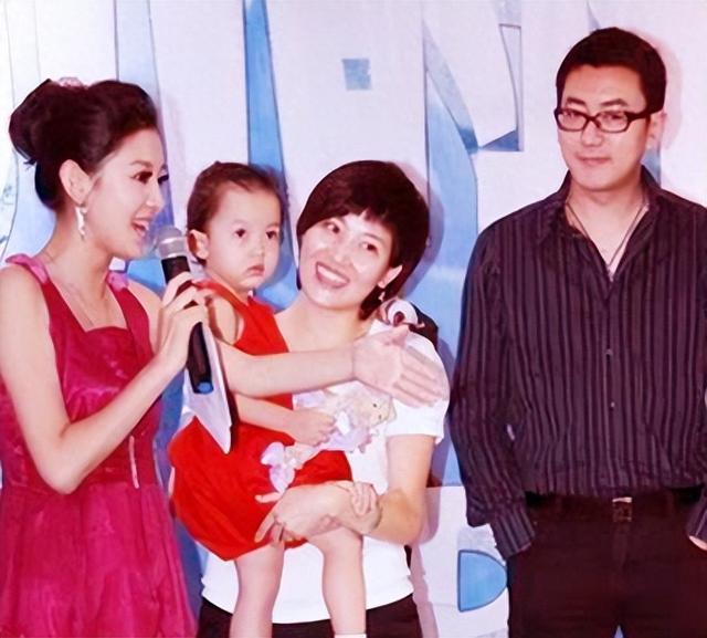 台前是同事，台后是夫妻？这5对央视主持人，隐藏的太深了