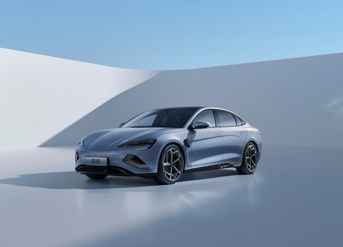 比亚迪海豹降价2.3万元 这下诚意够足了吧 选哪款车最划算?