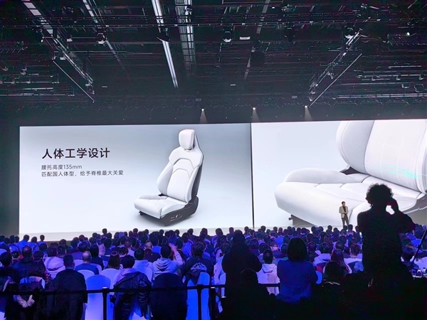 专为国人打造!小米SU7座椅首次公布:首创“三明治”结构坐垫