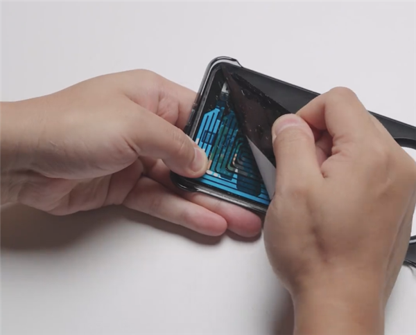 299元超值!华为Mate 60 Pro微泵液冷手机壳首拆:居然暗藏芯片