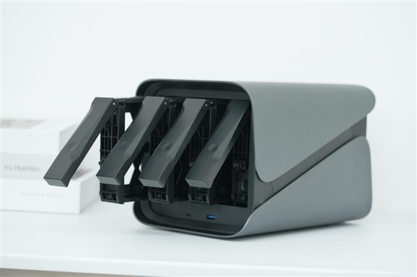 性能提升至2.5倍!新款极空间Z4 Pro图赏