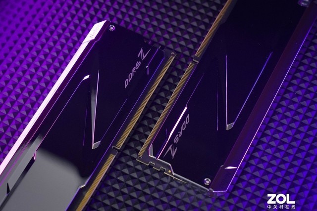 【有料评测】朗科Z RGB DDR5-7200内存评测 7800MT/s超频达成