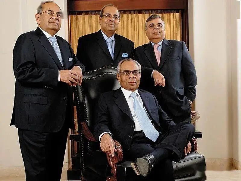 张兰与向太,论New money和Old money不同的财富密码