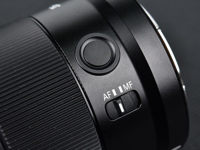 【有料评测】永诺YN35mm F2Z DF DSM评测:1799元国产全画幅自动对焦镜头