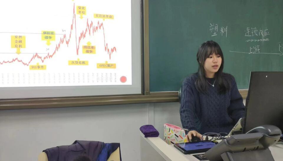 遇见中国｜爱上古筝的泰国姑娘阿梦迪拉：在筝音中探索漫漫历史长河中的中国智慧与魅力