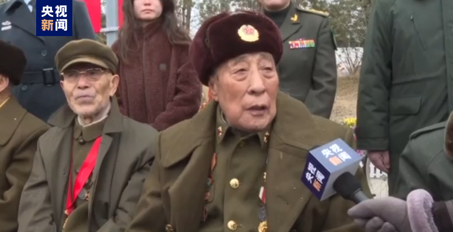 英雄回家!一路上的每一幕都令人动容