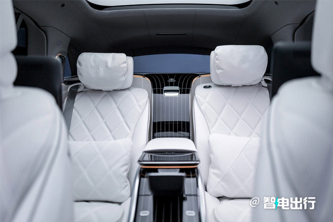 迈巴赫EQS SUV全球首发配双色车身 后排极致奢华-图16