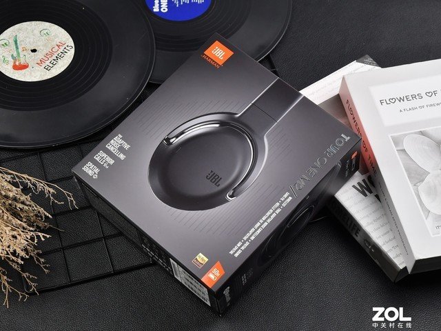 【有料评测】JBL TOUR ONE M2降噪耳机评测:音乐、舒适与降噪的完美融合
