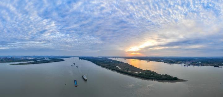 大江奔流歌未央江苏积极探索建设中华民族现代文明