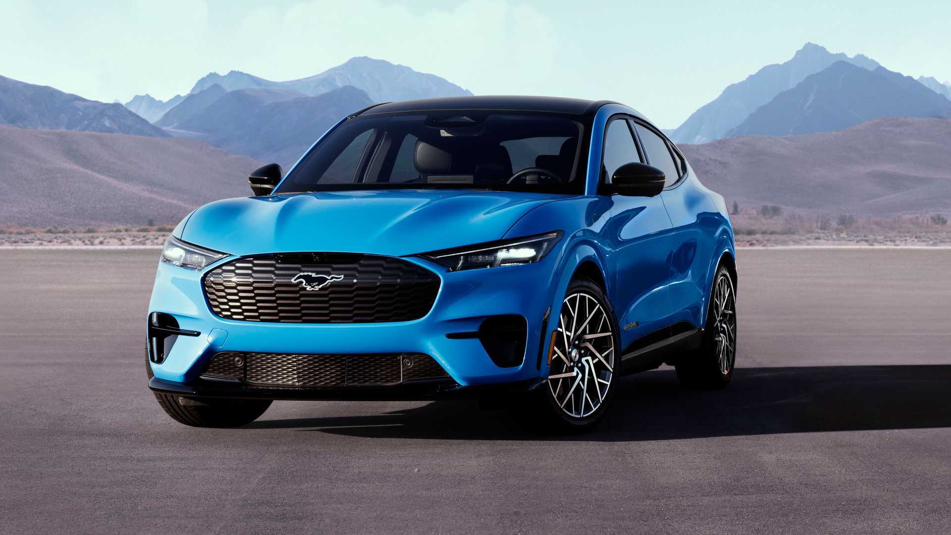 福特电马业务的并入,标志着长安福特产品谱系更加完善,在"加电提速"后