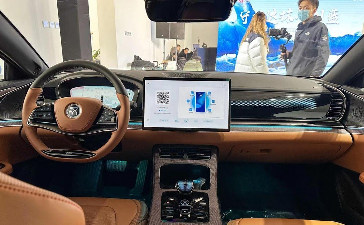 新增冰川蓝车身涂装 比亚迪汉EV/唐DM-i冠军版正式上市