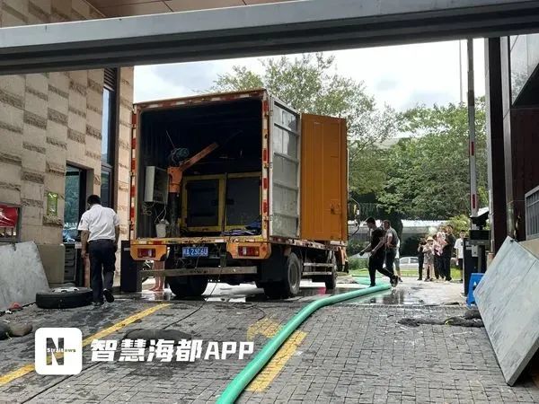 排水车在现场排水