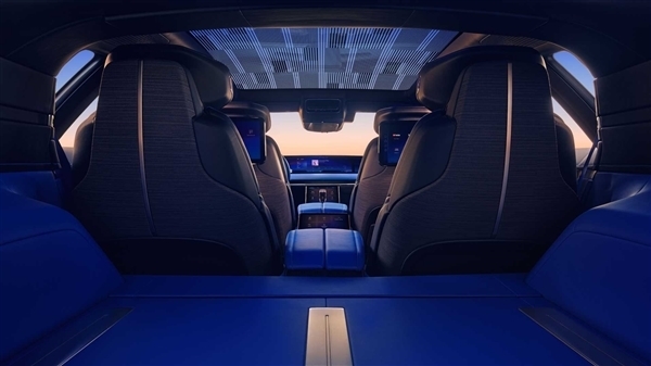 纯手工打造!凯迪拉克史上最贵车型亮相广州车展:售246万元