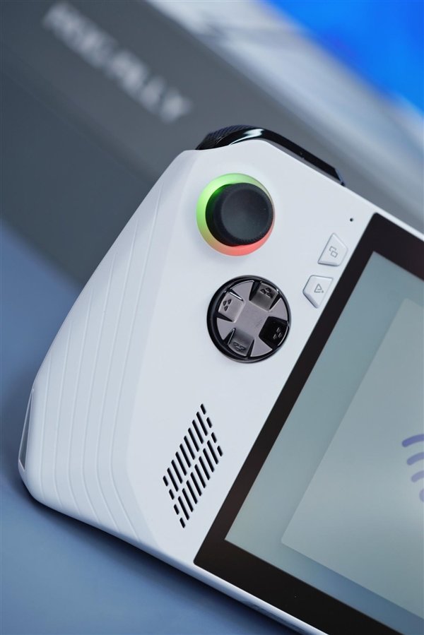 掌上爽玩3A大作!华硕ROG Ally游戏掌机图赏