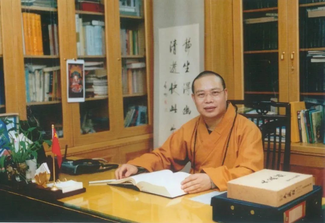 年轻的耀智大和尚