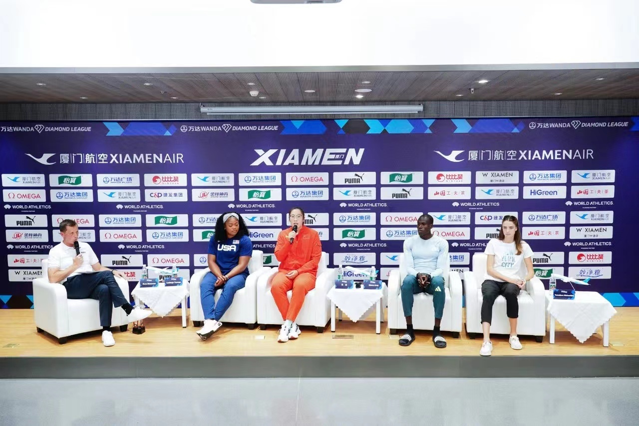 田径钻石联赛丨厦门硬件引选手们赞叹，冯彬期待更多世界赛事落地中国丨2022年田径钻石联赛