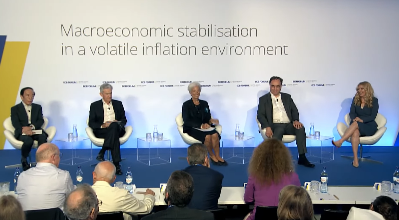 全球央行“四巨头”同台：美英欧坚持“鹰派语调” 植田和男独树一帜_凤凰网