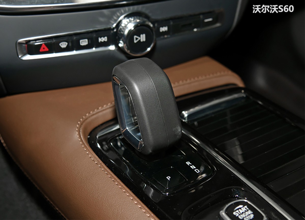 谁是更运动的豪华中级车?沃尔沃S60对比宝马3系