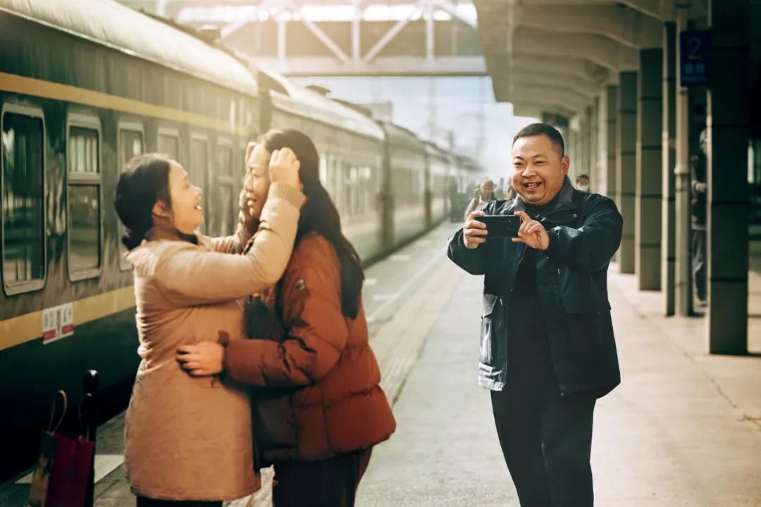 “爱管闲事”的河南村主任,自学短视频,4年助百余寻亲者回家