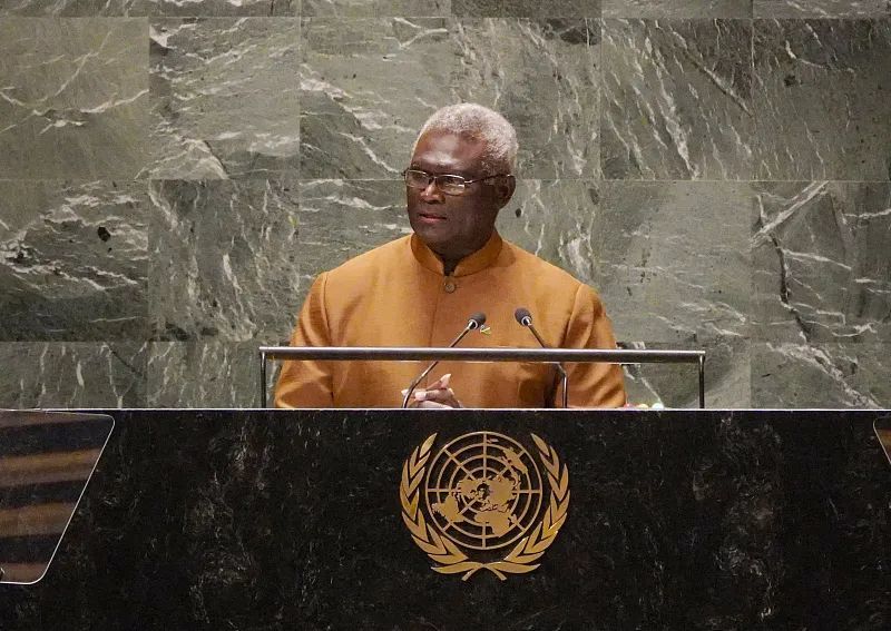 9月22日，所罗门群岛总理索加瓦雷在第78届联合国大会一般性辩论中发言。图源：视觉中国