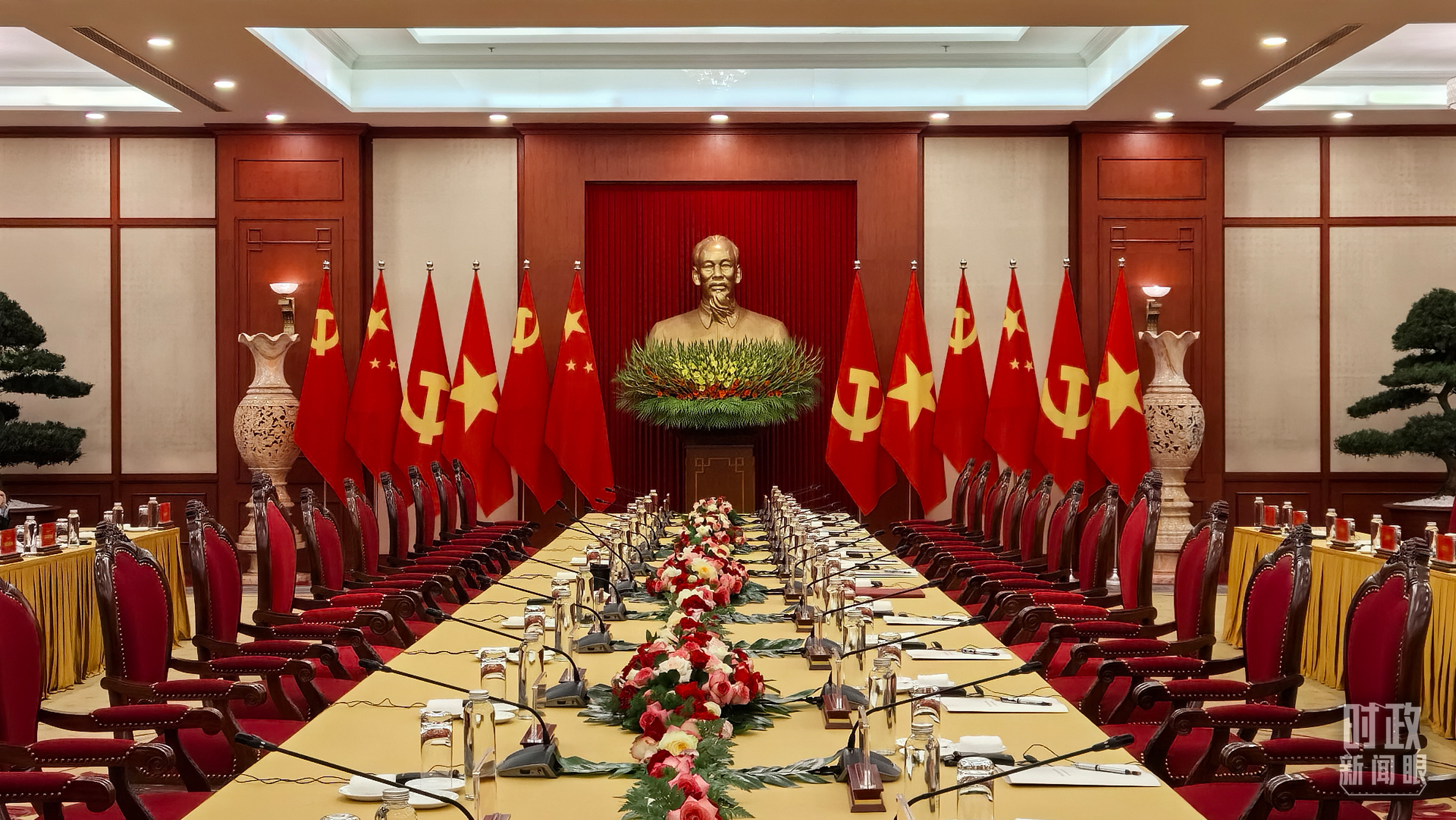 △当地时间12月12日下午，习近平在这里与阮富仲举行会谈，这是会谈开始前的场景。（总台央视记者邢彬拍摄）