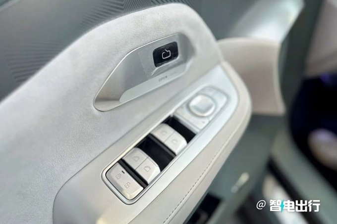 极狐新阿尔法S到店实拍6月16日上市 预计卖26万-图8