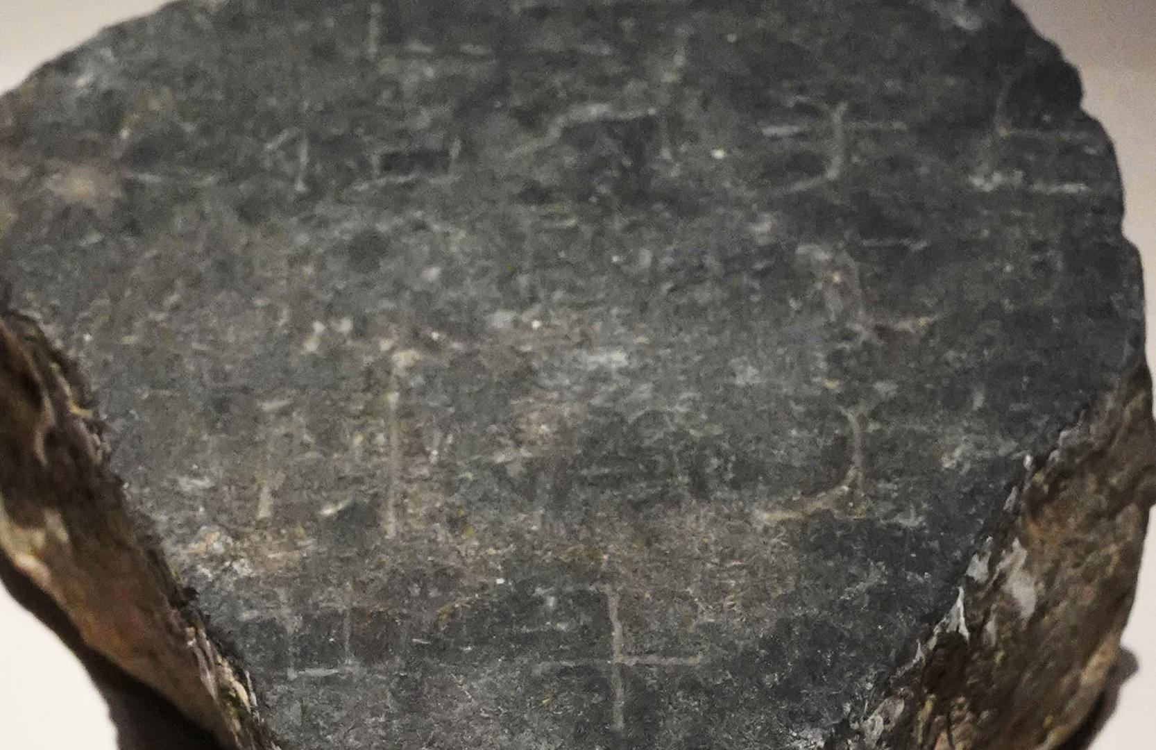 熹平石经：最早的官定儒家经典刻石｜走近“汉字中国”特展⑧_凤凰网
