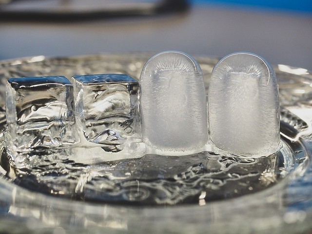 想买个制冰机,子弹冰好还是方冰好?