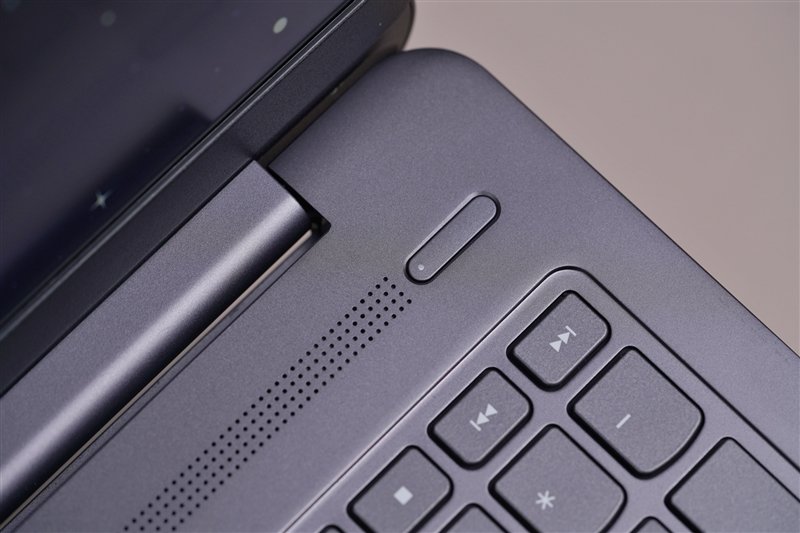 谁说集显不能玩游戏?联想小新Pro 16 2022锐龙版评测:续航超15小时