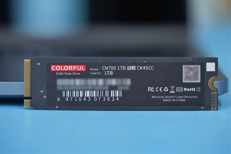 七彩虹战戟CN700 1TB SSD评测:国产方案7.1GB/s读取、499元最香