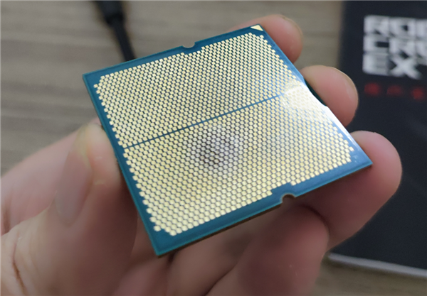 AMD锐龙7000X3D多次烧毁 主板都挂了!祸根终于找到