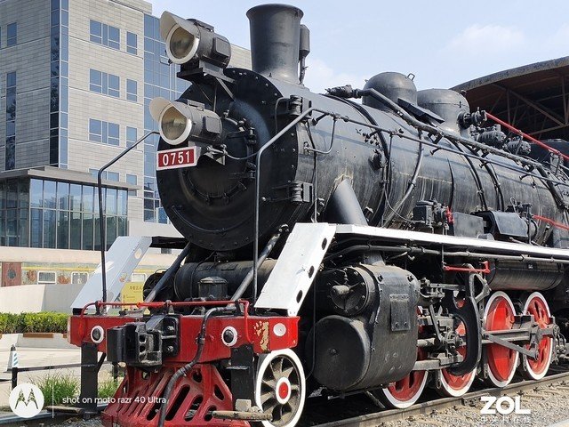 moto razr 40 Ultra全面评测 一款“不想让你打开”的折叠屏手机