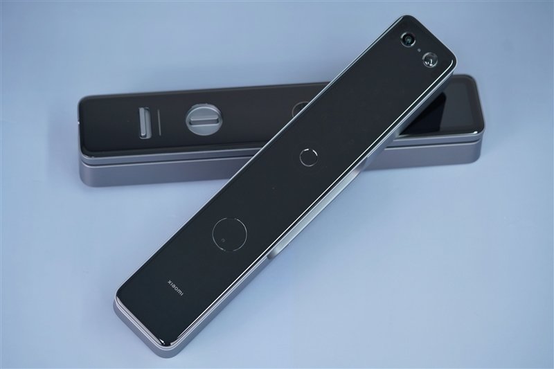 小米智能门锁M20大屏猫眼版评测:护家新神器 门外180°无死角一看便知