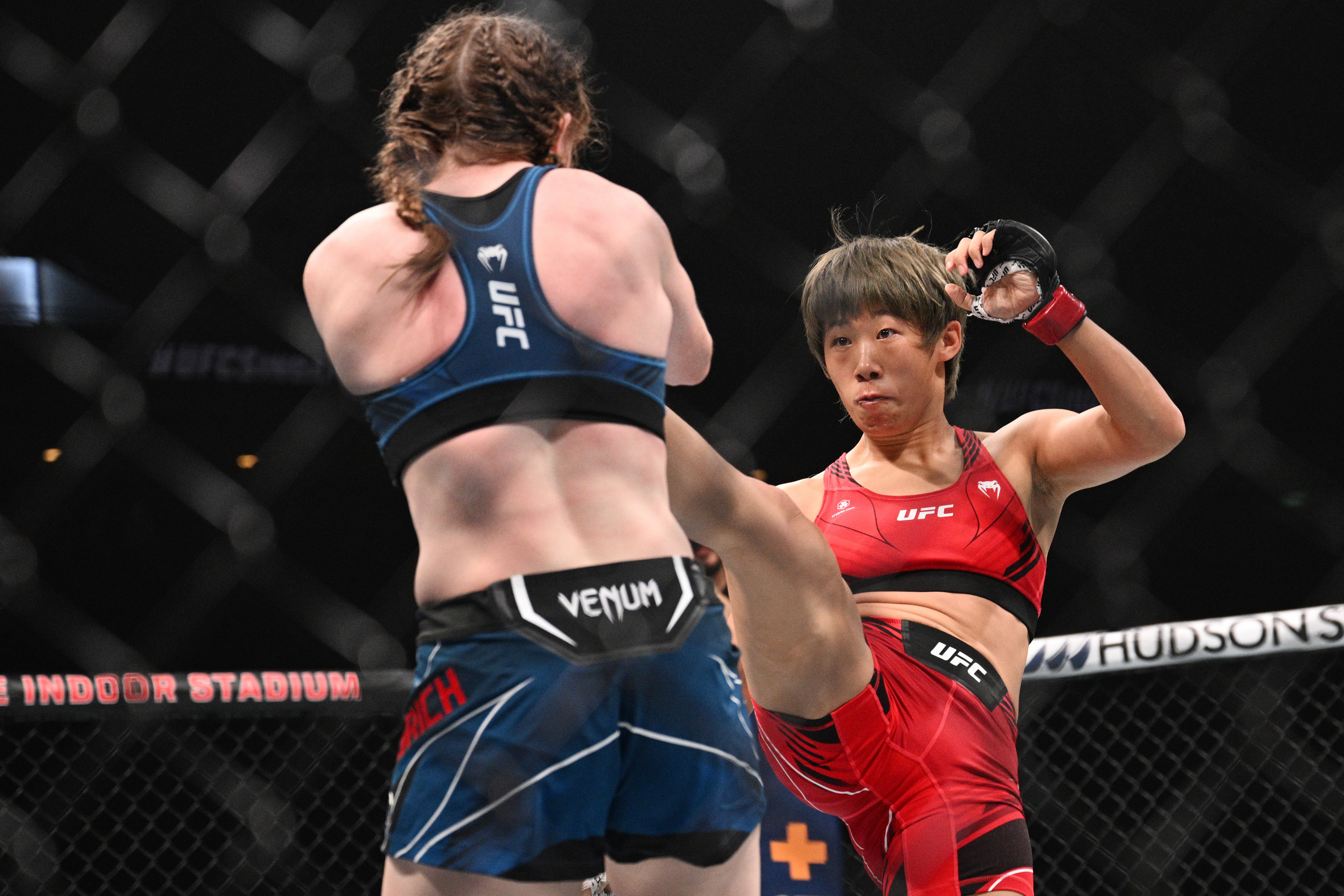 搏击UFC：中国选手梁娜不敌美国选手奥德里奇(图文)