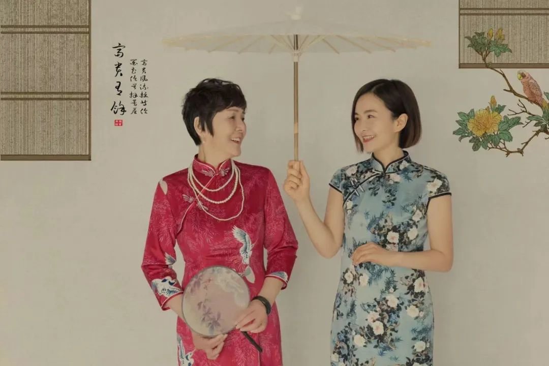 特雷西和妈妈拍的写真照