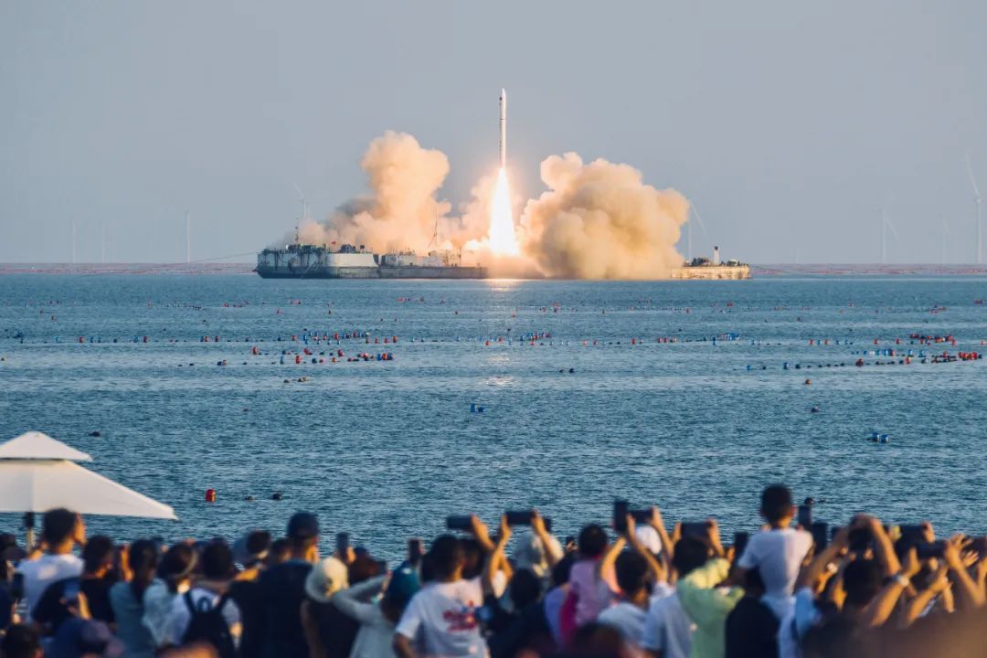 谷神星一号海射型运载火箭发射成功。