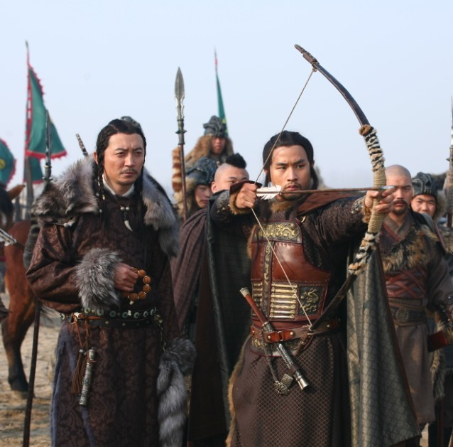 《精忠岳飞》剧照。