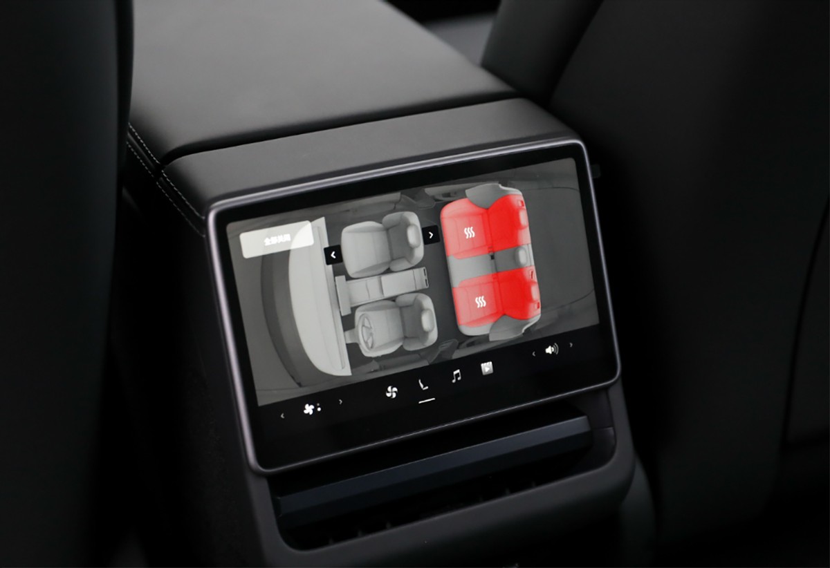 中间气囊、后排显示屏、哨兵模式,这些功能是被新能源车带火的!