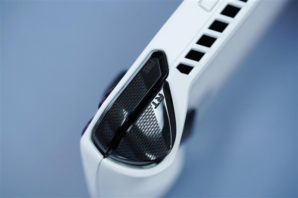 掌上爽玩3A大作!华硕ROG Ally游戏掌机图赏