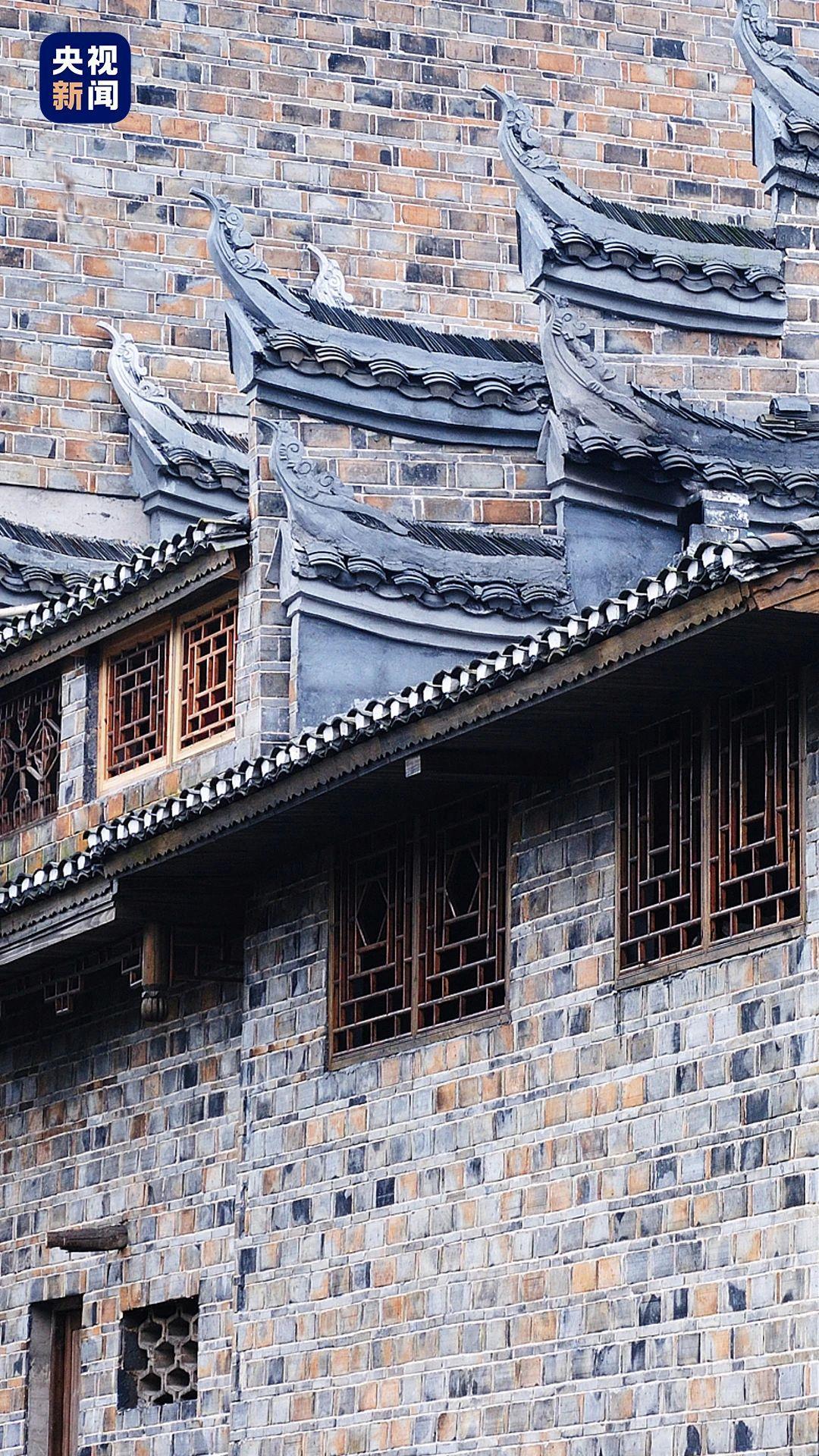 山、水、古城、民族风情…… 看秘境湘西中的诗和远方