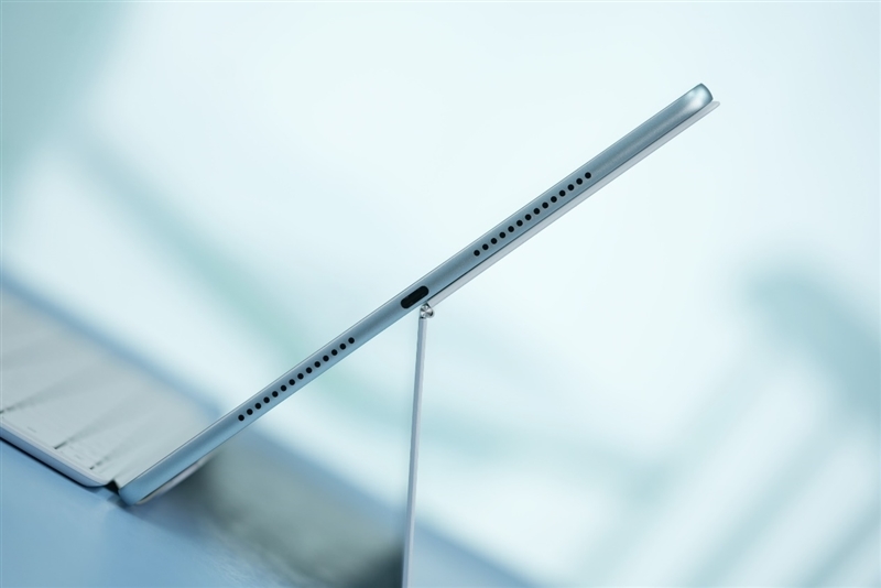 华为史上最大平板MatePad Pro 13.2体验评测:平板生态全新生产力