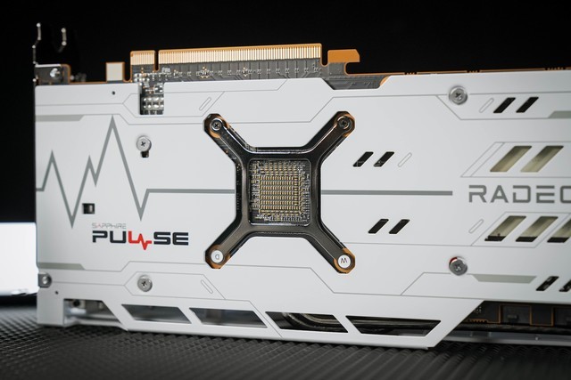 蓝宝石RX 6750 GRE极地版显卡评测 一张优秀的准2K显卡