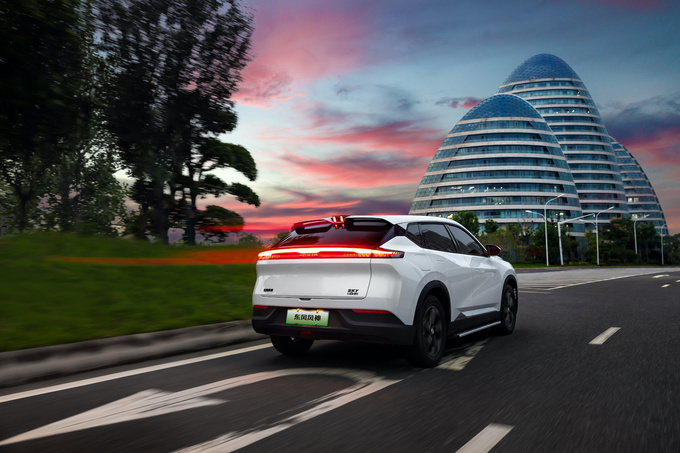 12万买纯电SUV 东风风神SKY EV01实力入场-图4